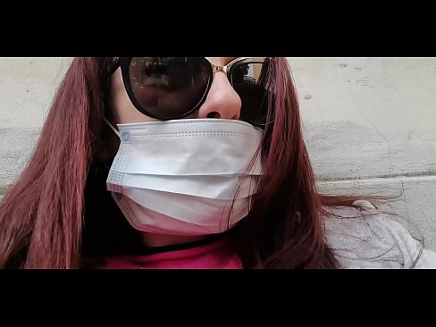 ❤️ Nicoletta rächt sich an ihrem Nachbarn und pinkelt in seine Garage (Special Covid19 Italian Quarantine) Fuck video bei uns de.pornohdmega.ru