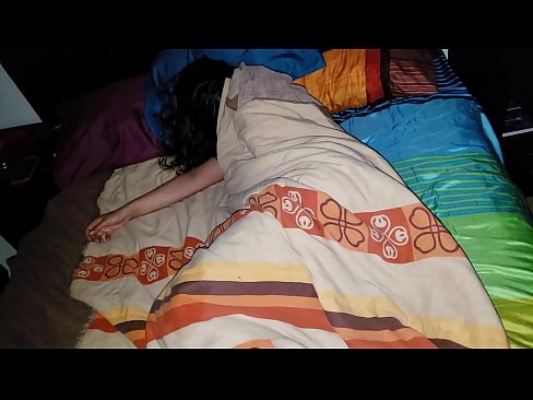 ❤️ Stiefsohn beschimpft seine junge Stiefmutter, während sie schläft. Fuck video bei uns de.pornohdmega.ru